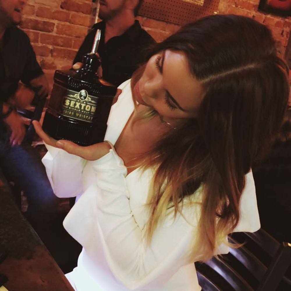 Meet your Posher, Lyndsey